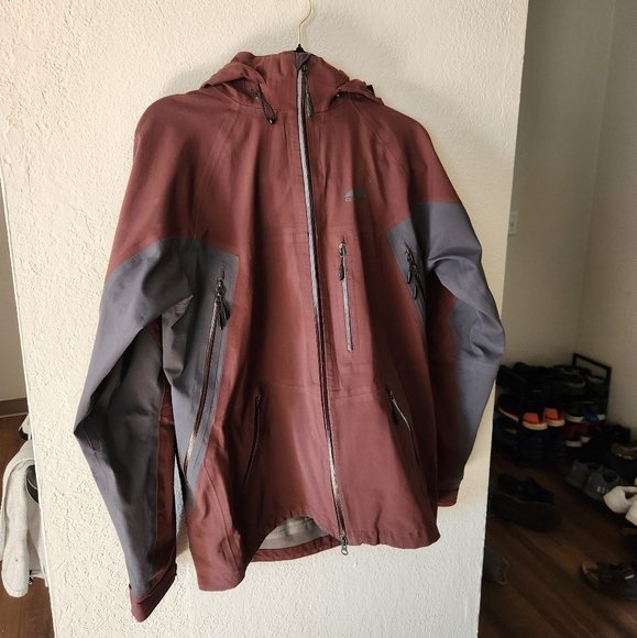 GoLite Jacket - Picture 1 of 8
